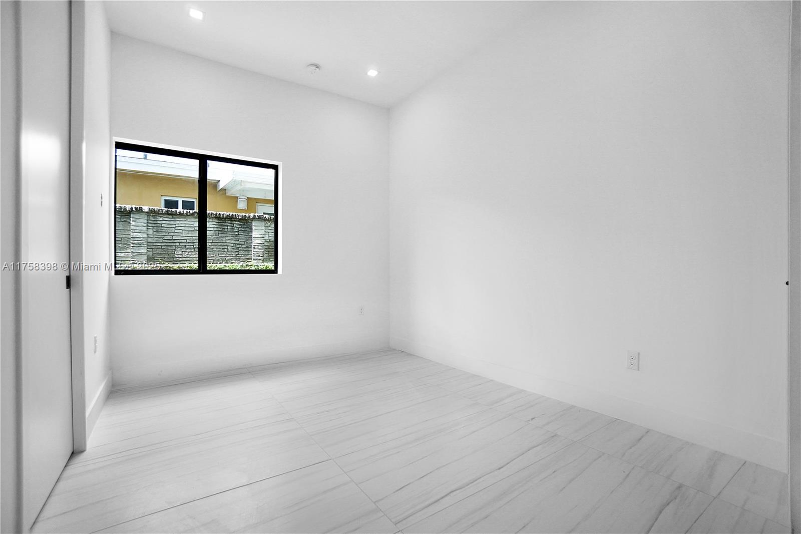 BUENA VISTA PARK - Residential Lease