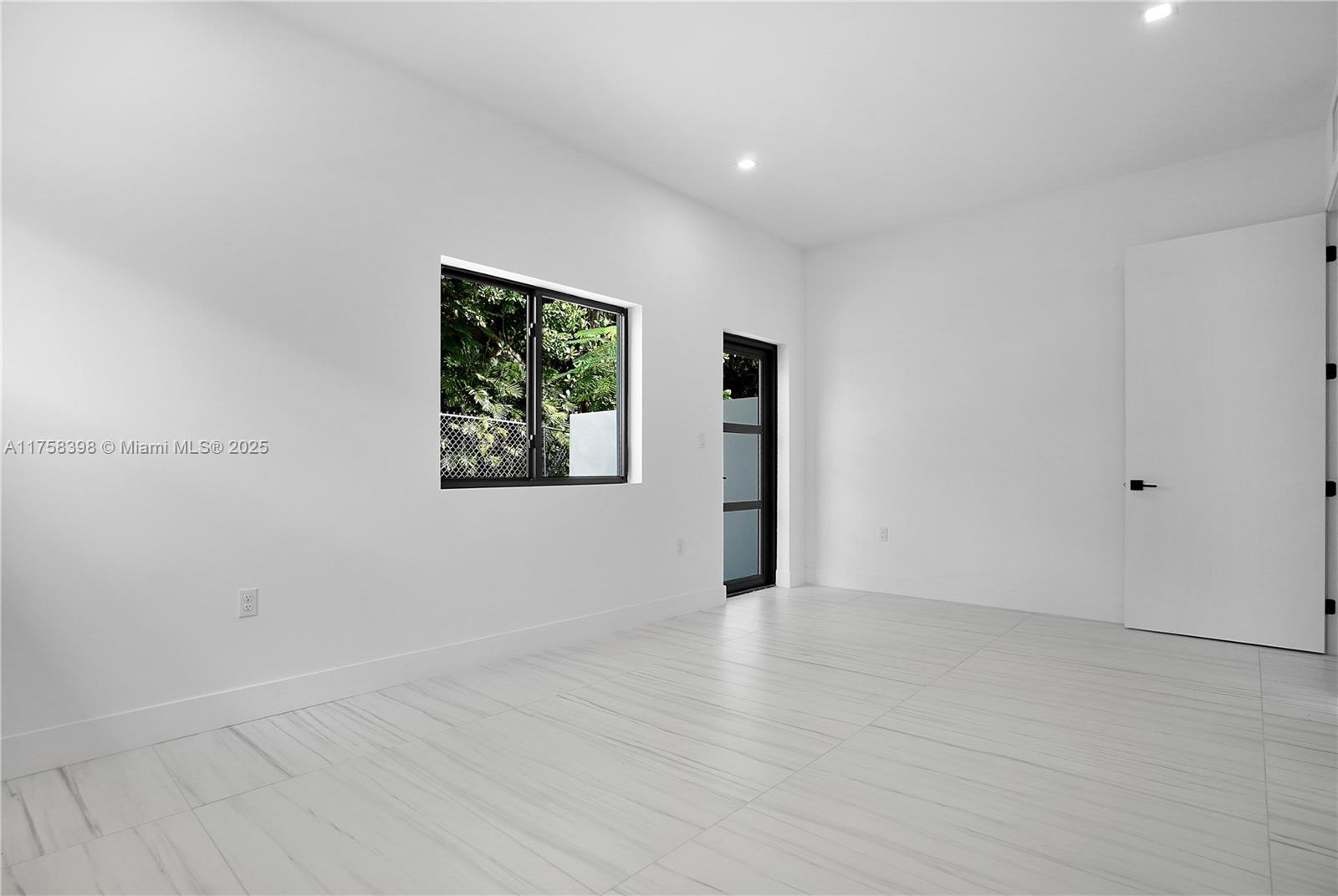 BUENA VISTA PARK - Residential Lease