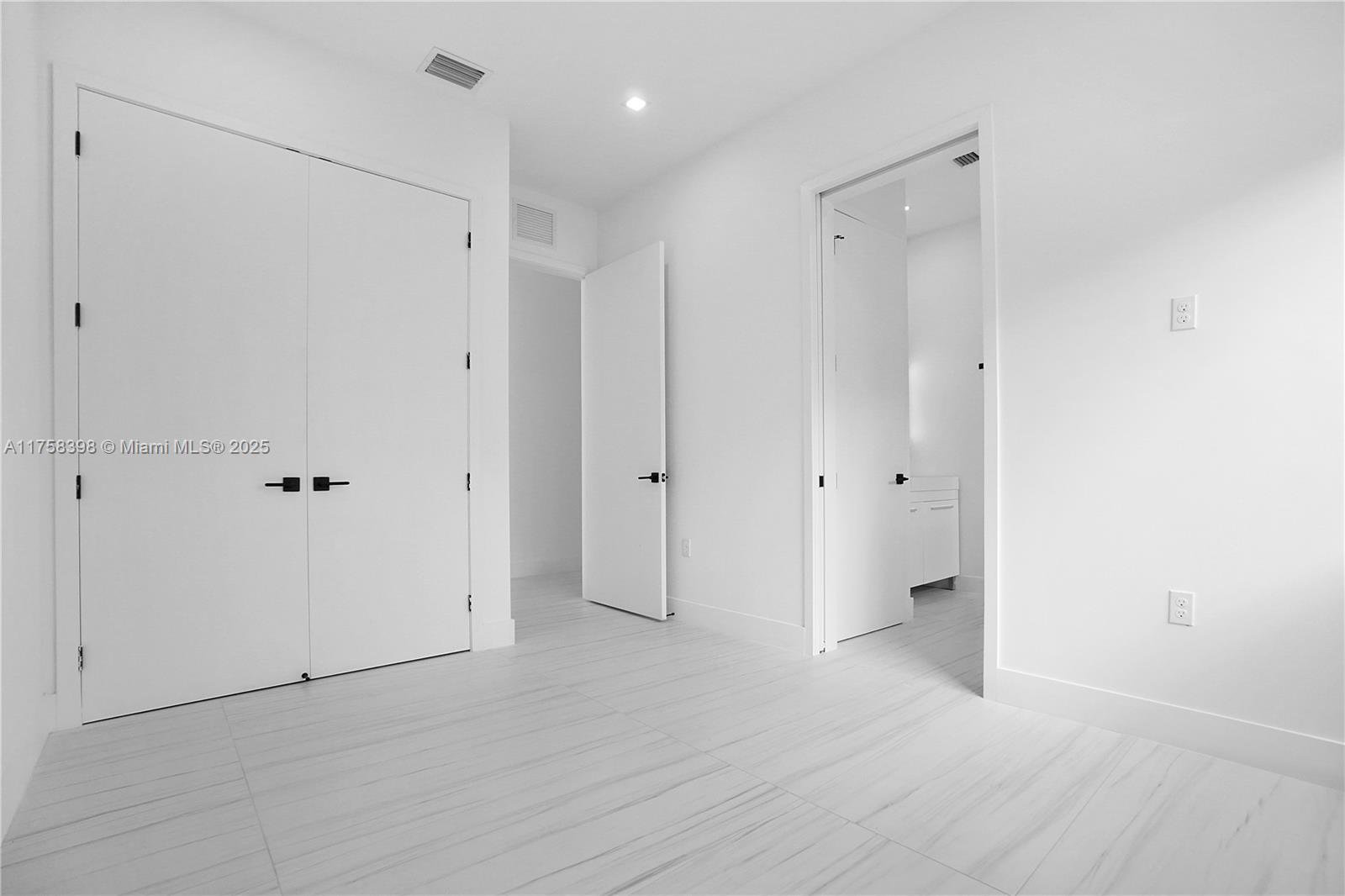 BUENA VISTA PARK - Residential Lease