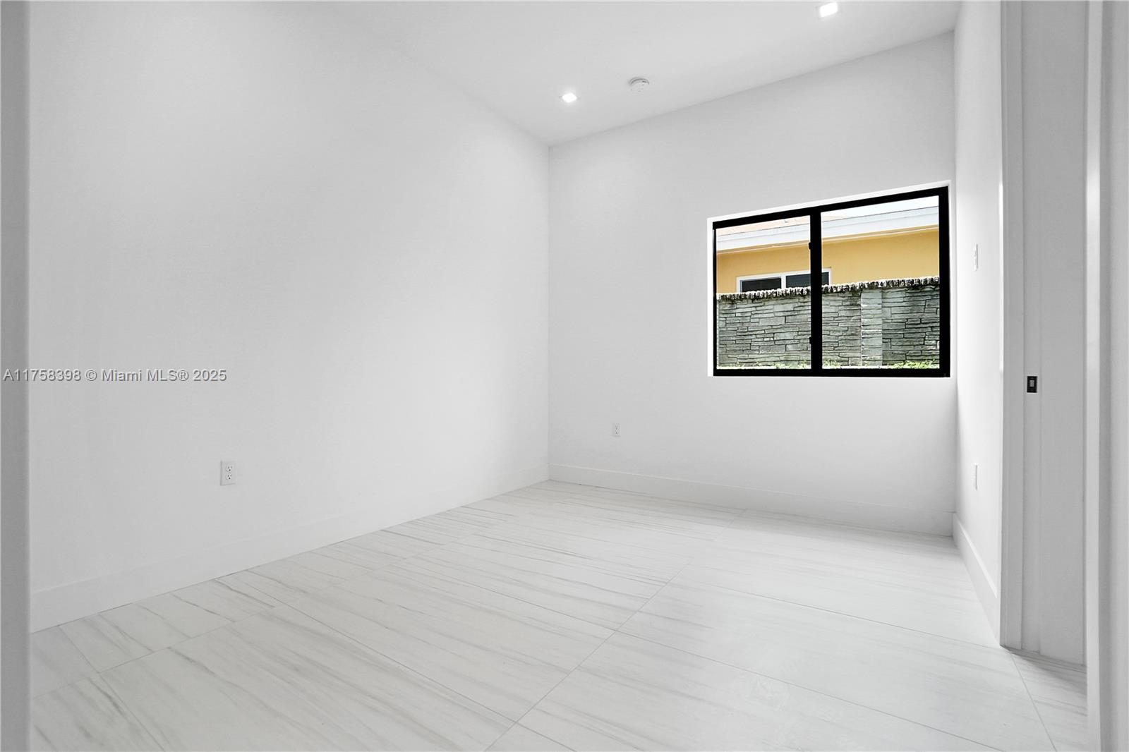 BUENA VISTA PARK - Residential Lease