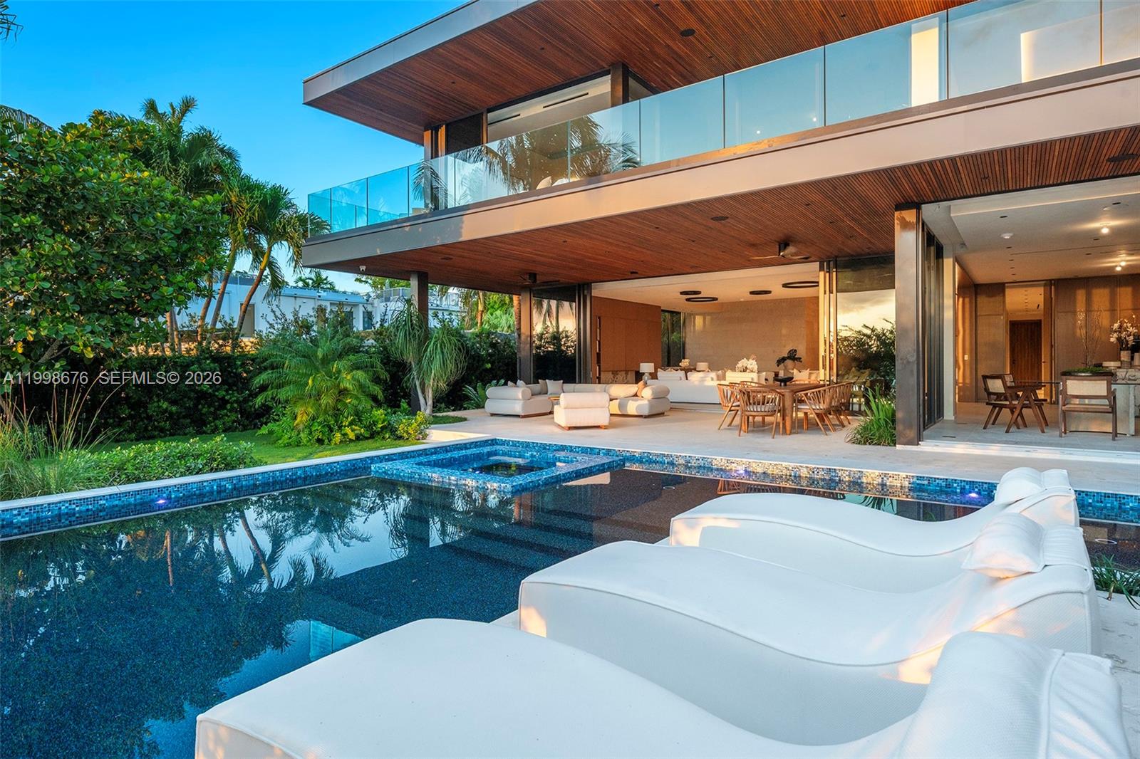 BAY HARBOR ISLAND - Residential