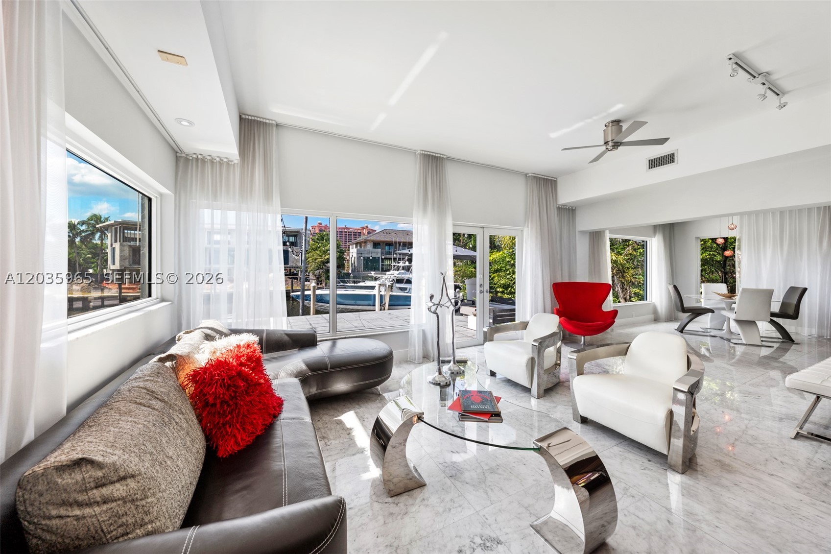 SUNRISE HARBOUR REV PL - Residential