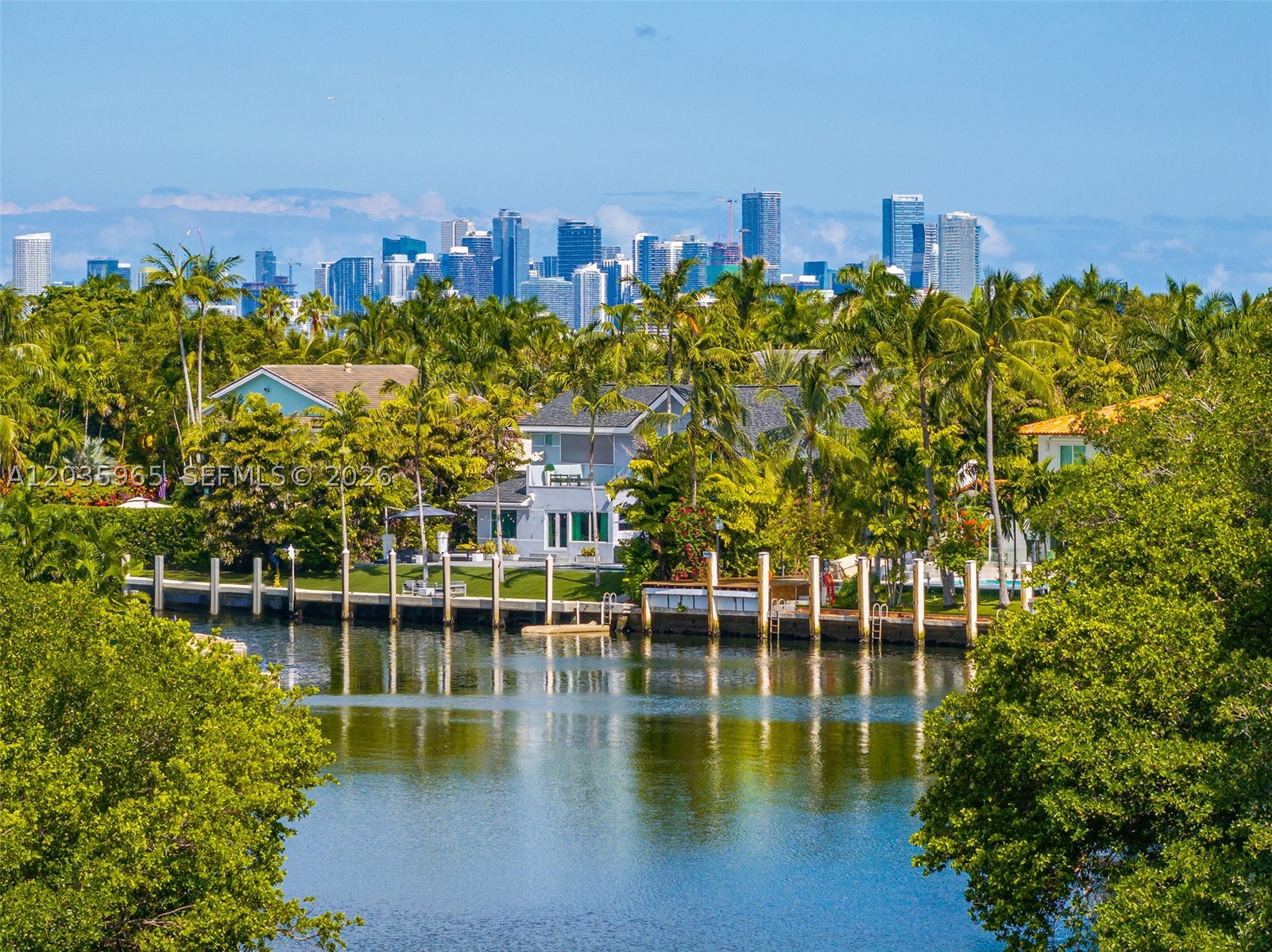 SUNRISE HARBOUR REV PL - Residential