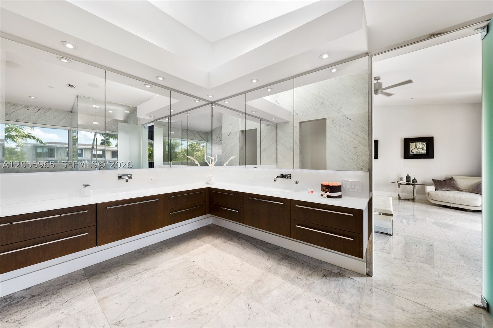 SUNRISE HARBOUR REV PL - Residential