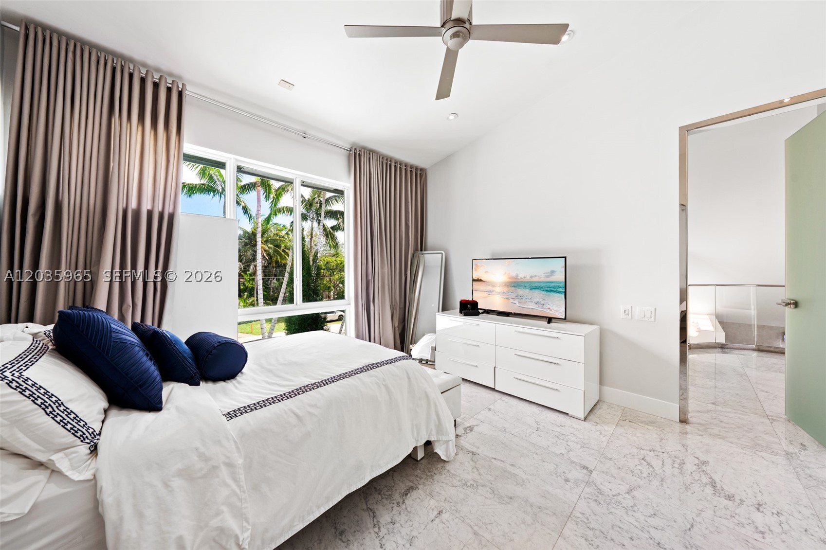 SUNRISE HARBOUR REV PL - Residential