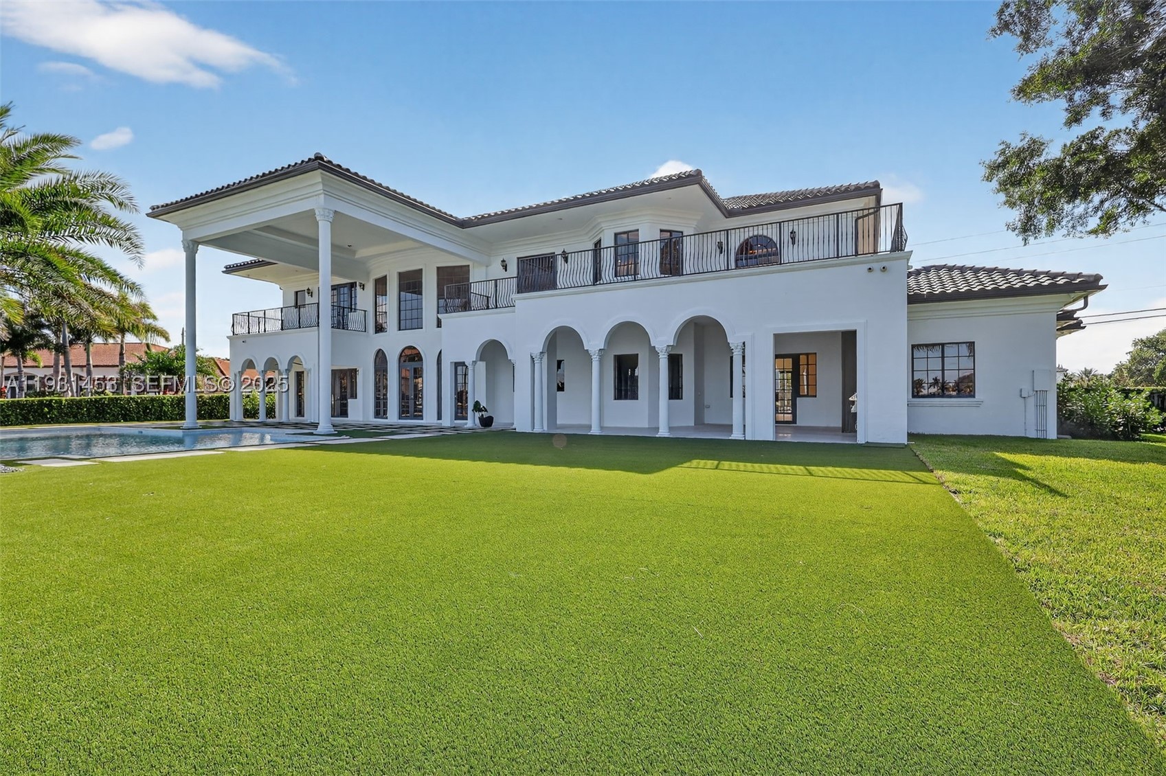 VISTA LAKES - Residential