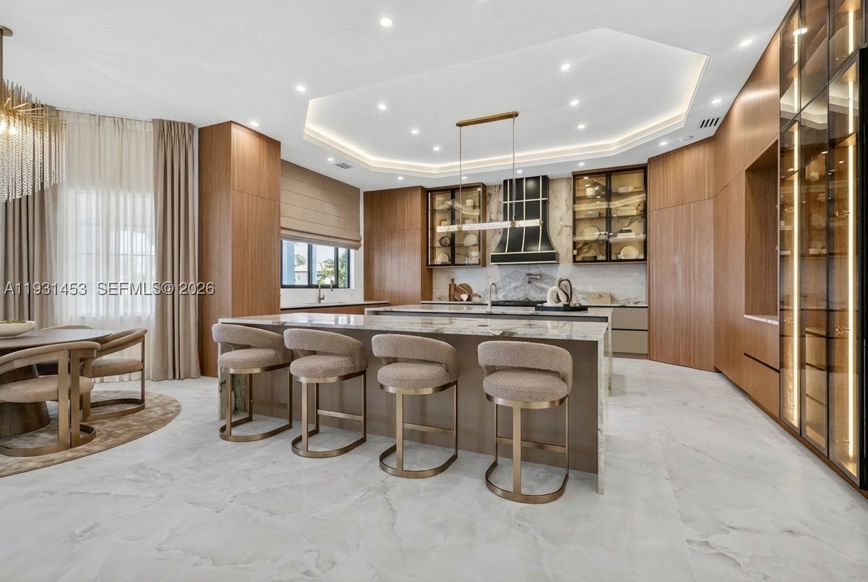VISTA LAKES - Residential