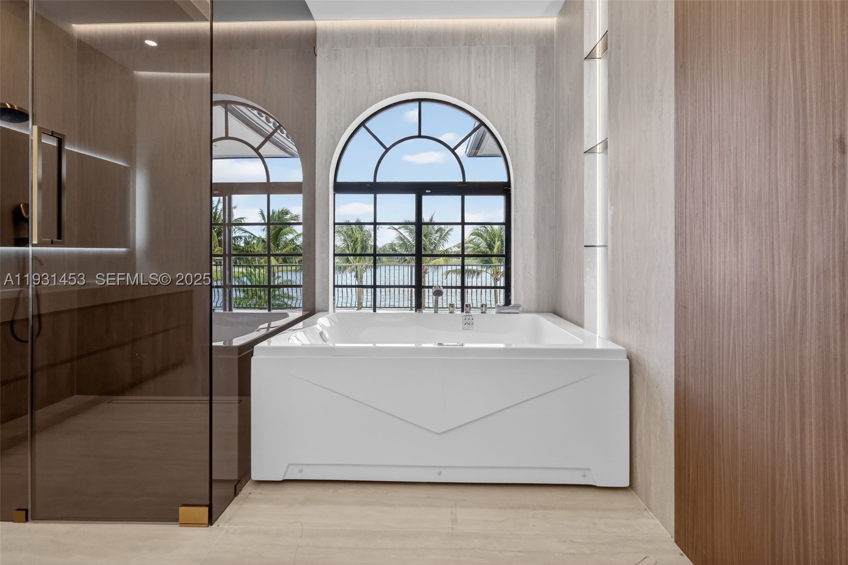 VISTA LAKES - Residential
