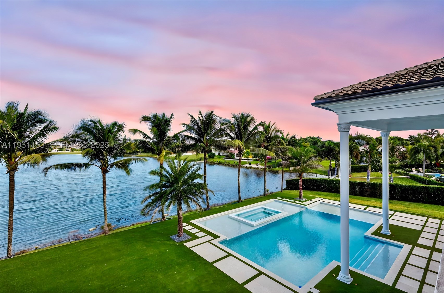 VISTA LAKES - Residential