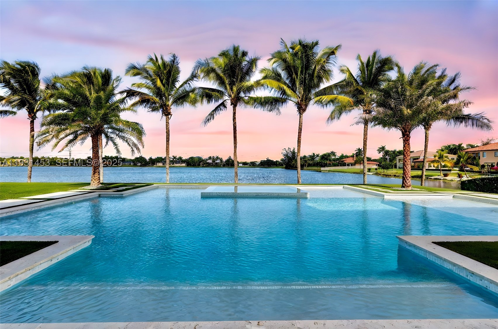 VISTA LAKES - Residential