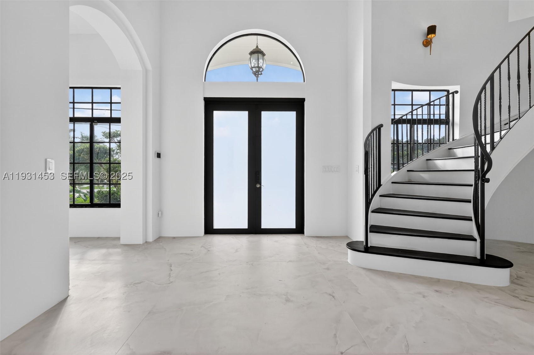 VISTA LAKES - Residential