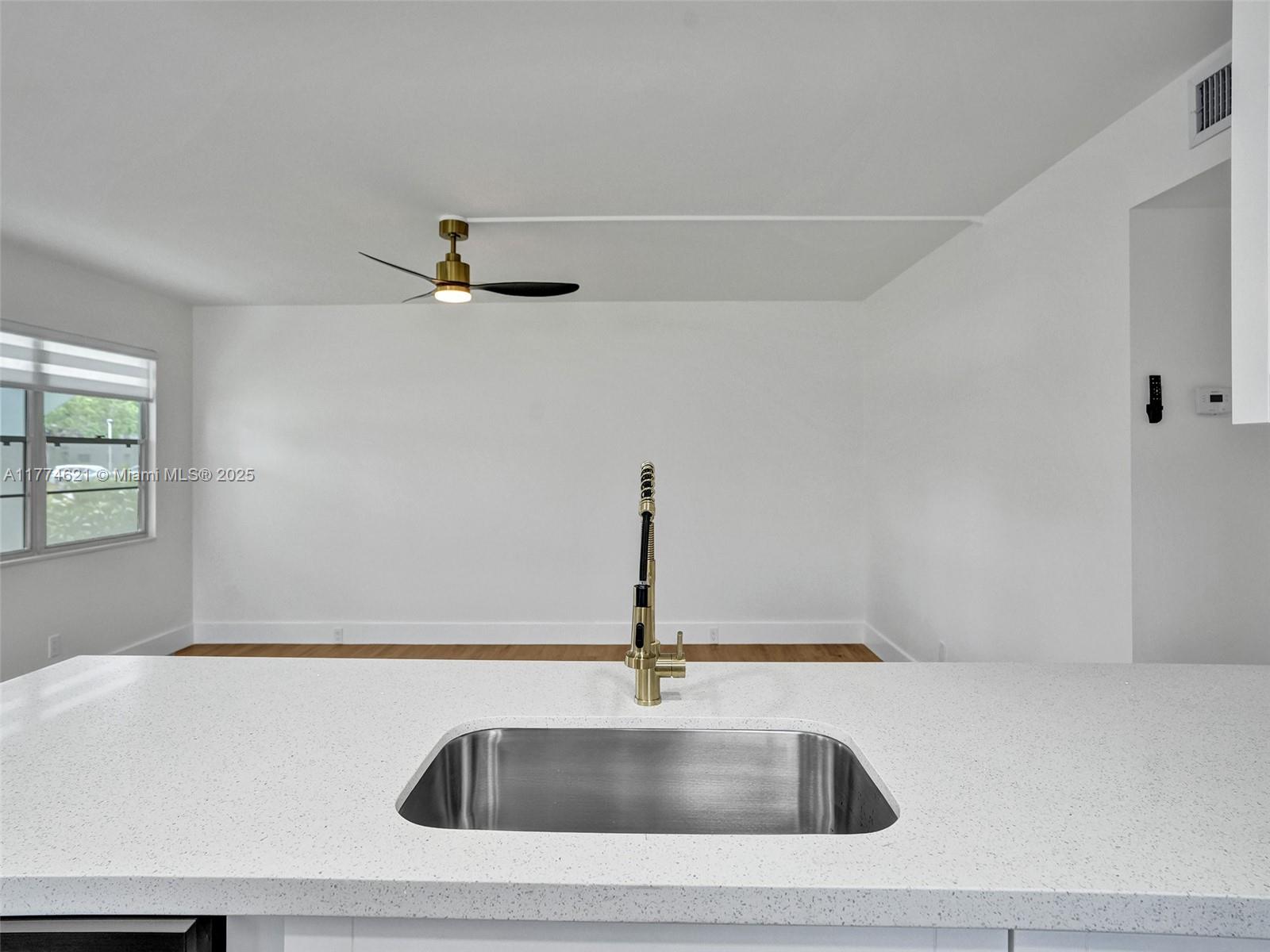 PRESCOTT B CONDO - Residential