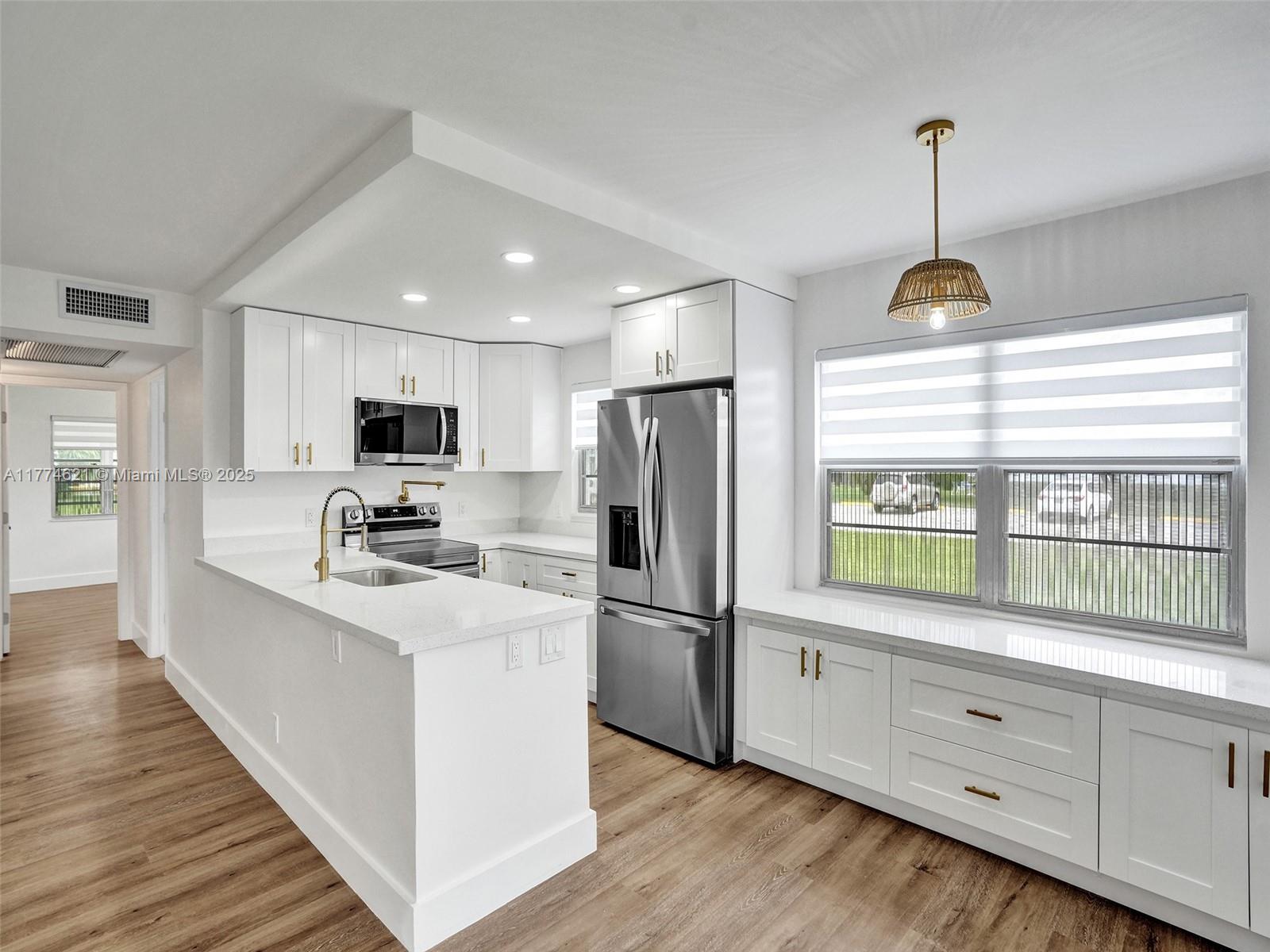 PRESCOTT B CONDO - Residential
