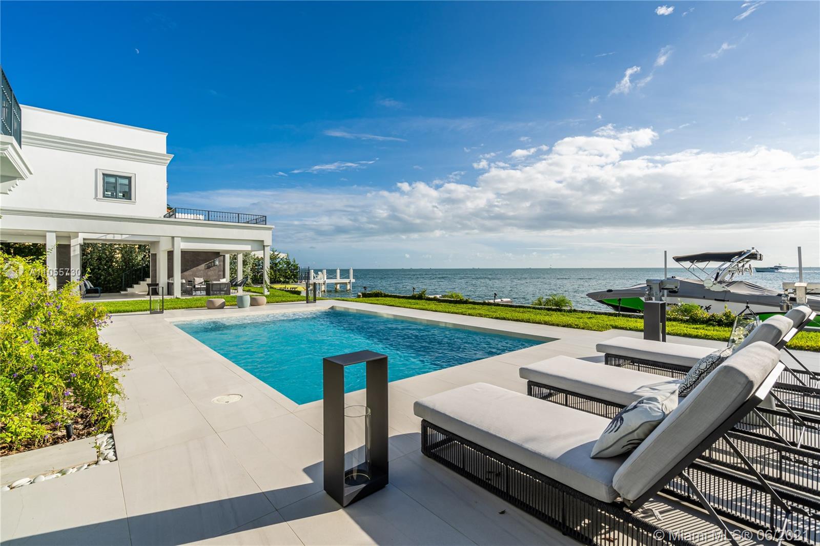 MASHTA ISLAND A REPLAT OF - Residential