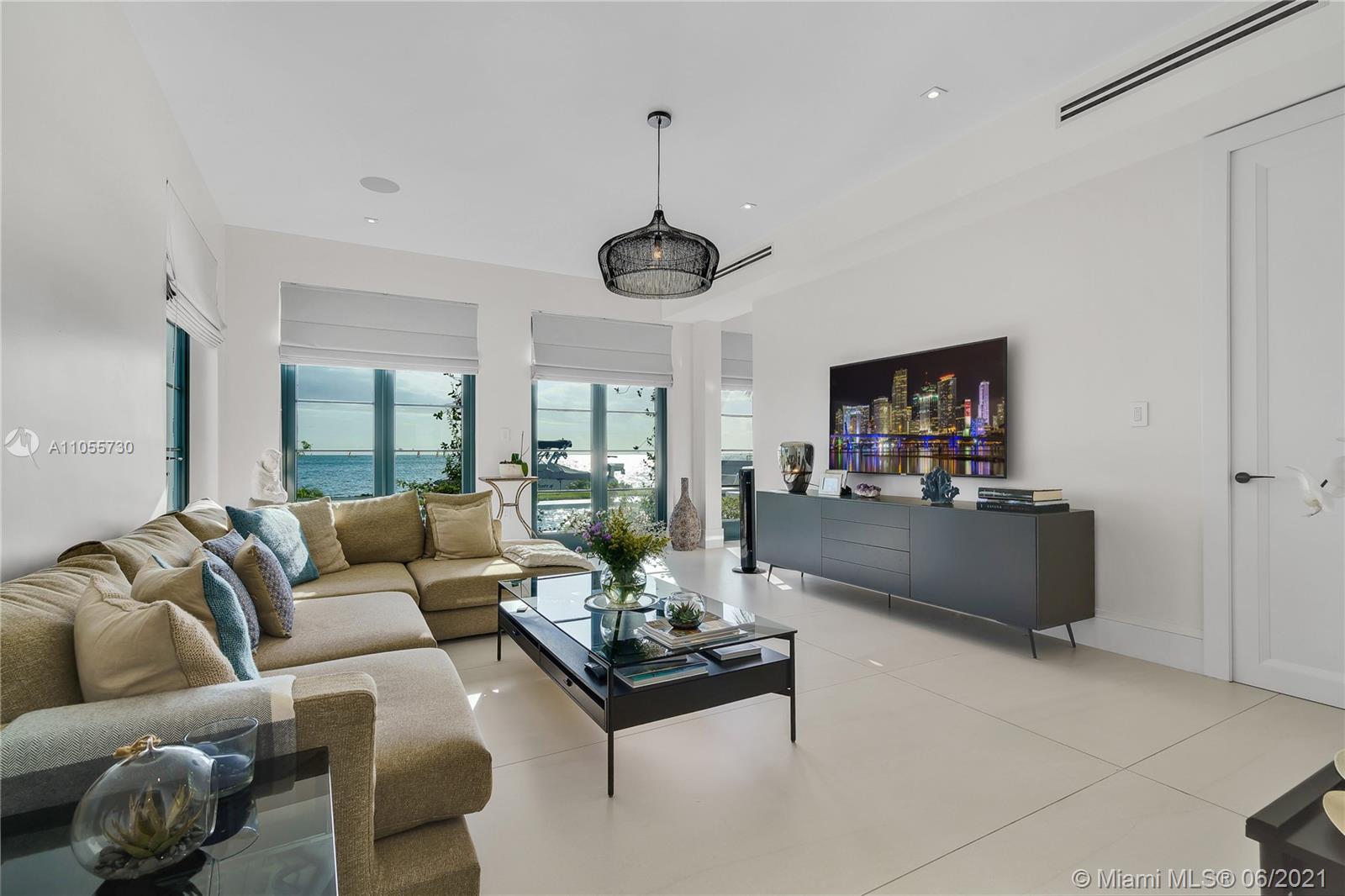 MASHTA ISLAND A REPLAT OF - Residential