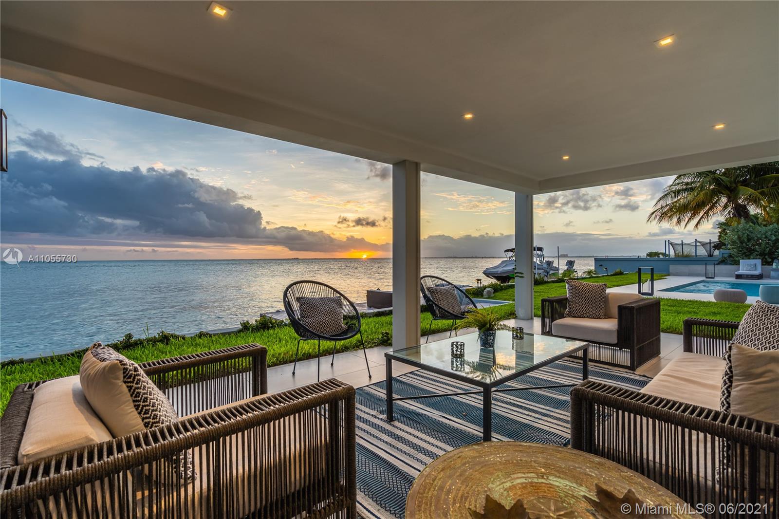 MASHTA ISLAND A REPLAT OF - Residential