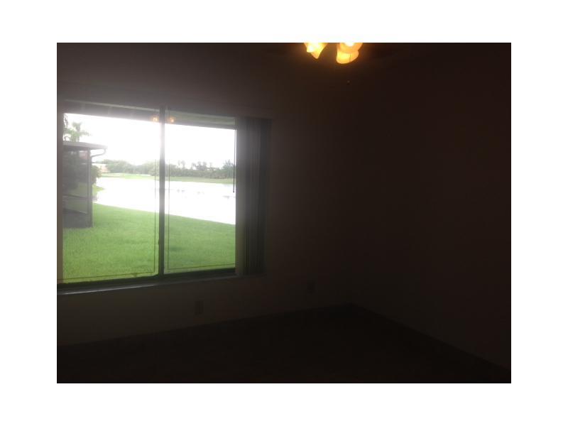 PATIO VILLAS - Residential Lease
