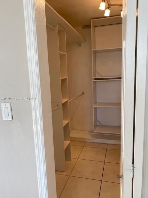 Fifth Forum Condo - Residential Lease