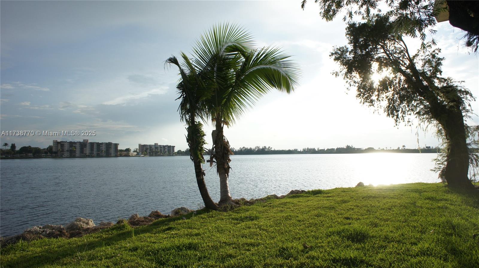 Fifth Forum Condo - Residential Lease