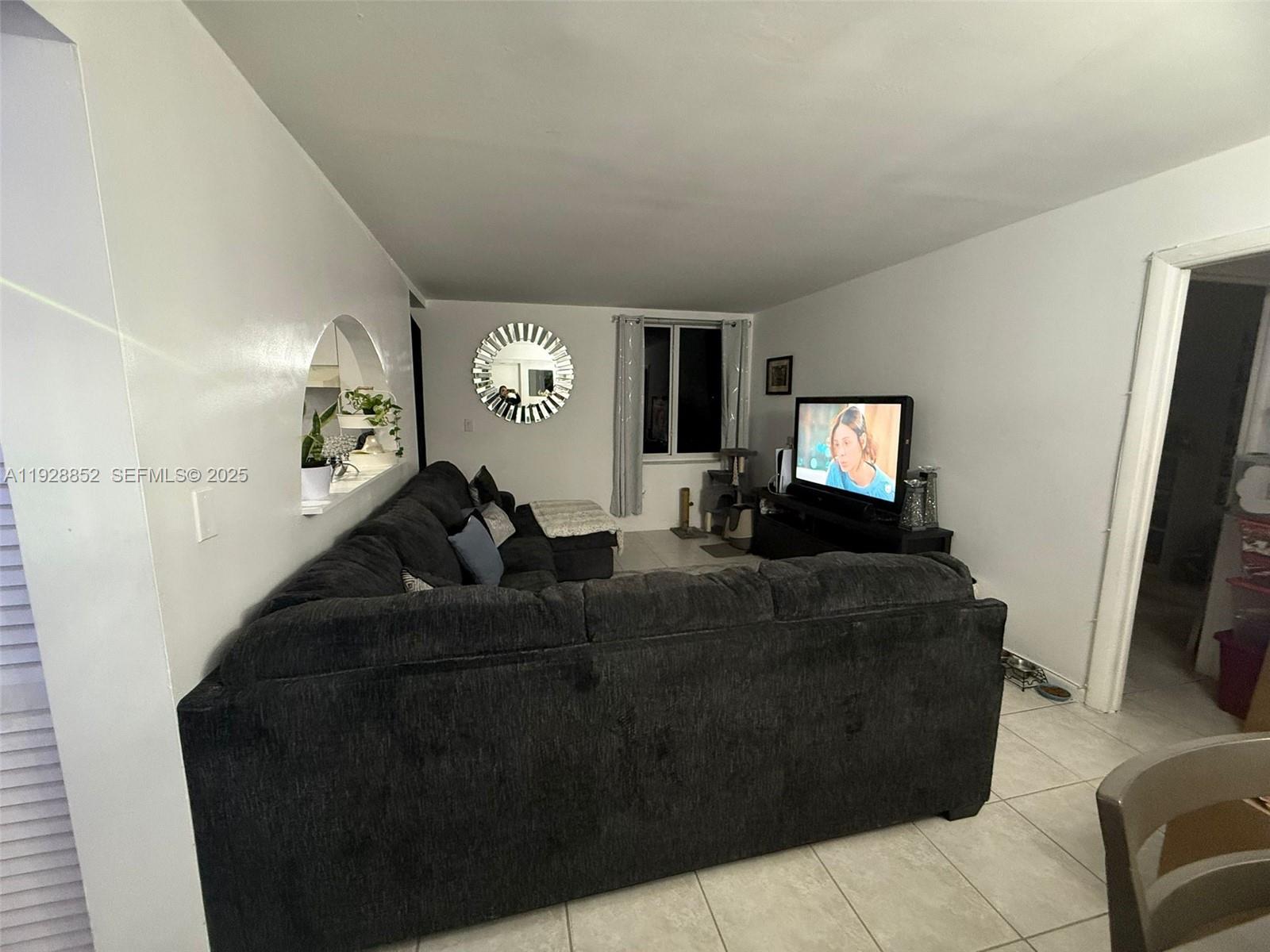 CARIBBEAN BREEZE CONDO - Residential