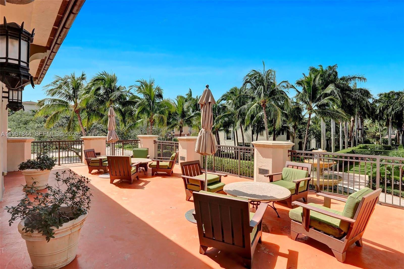 VILLA BARI CONDO - Residential