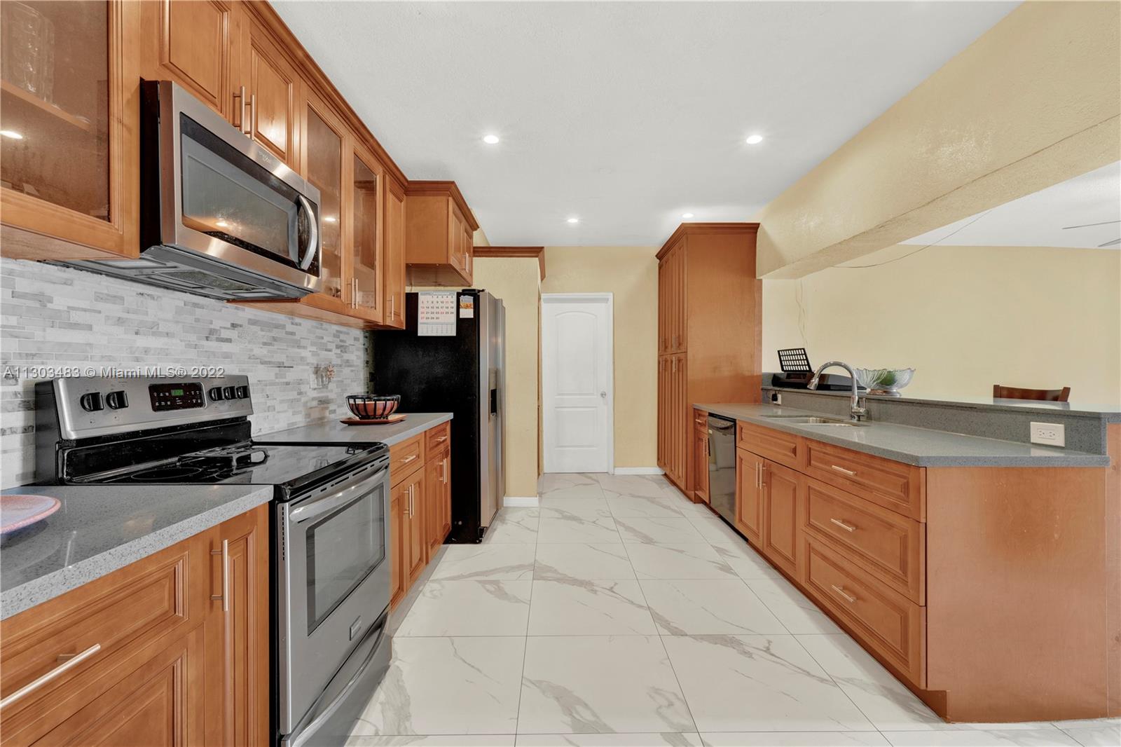 LUCKY STAR ESTATES - Residential