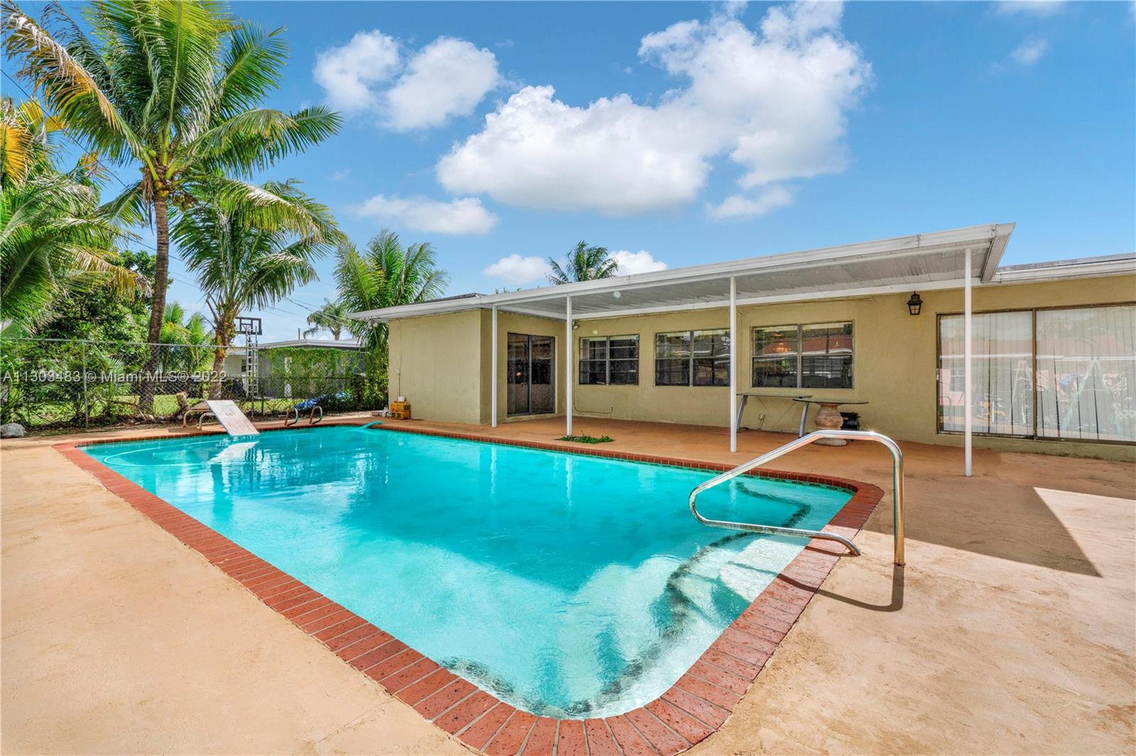 LUCKY STAR ESTATES - Residential