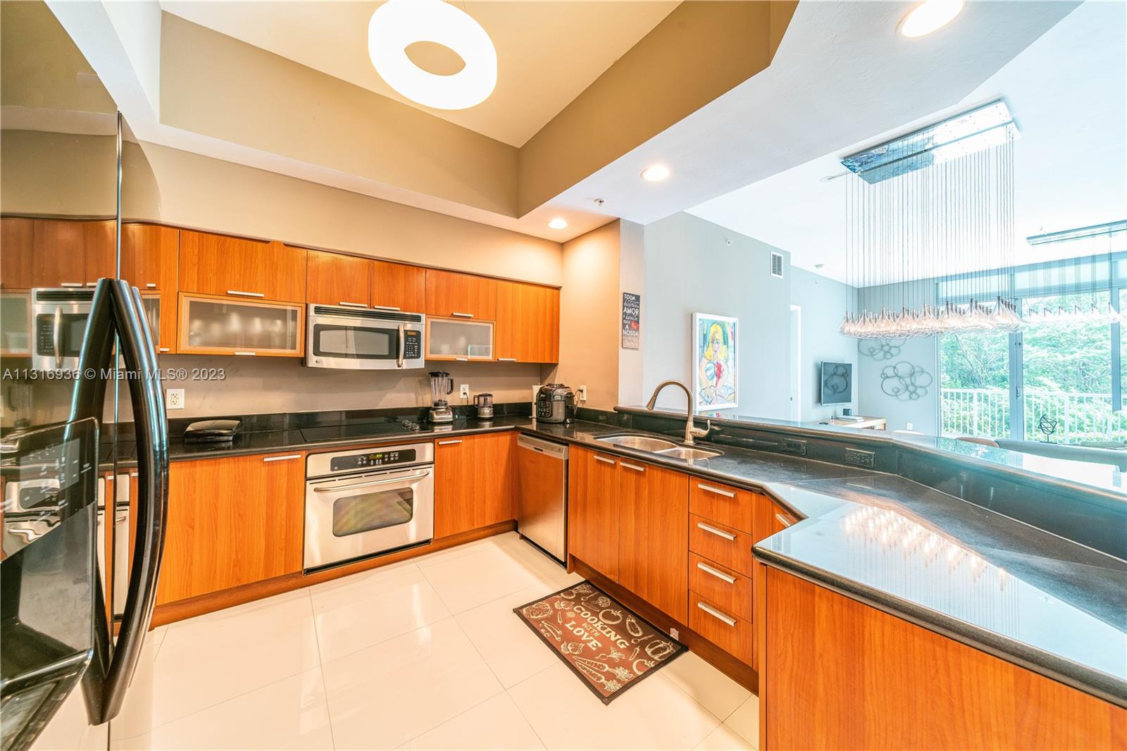 THE OAKS I CONDO - Residential