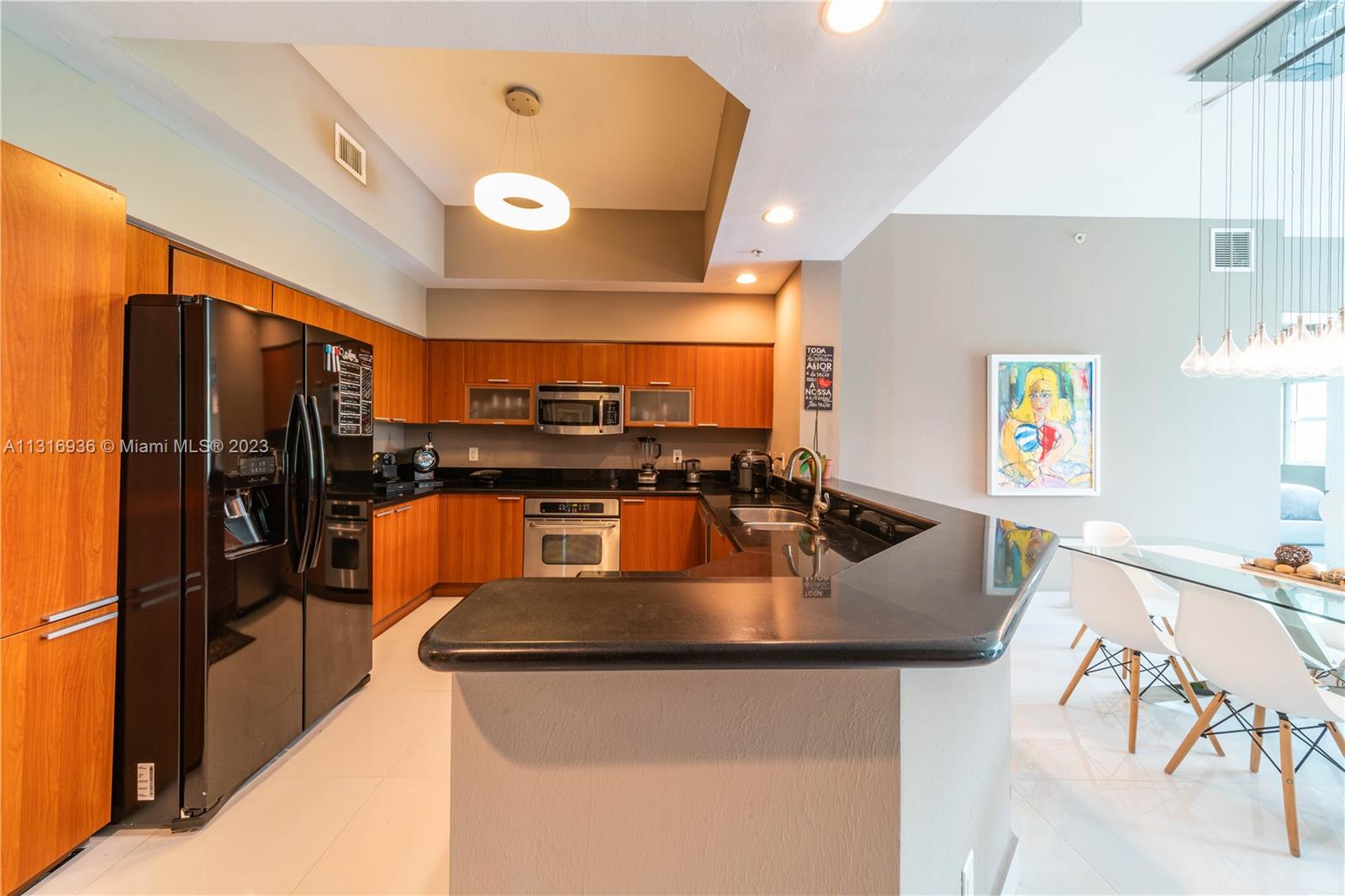 THE OAKS I CONDO - Residential