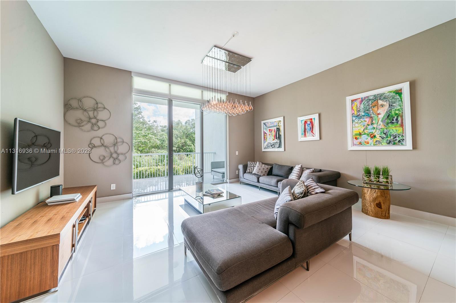 THE OAKS I CONDO - Residential