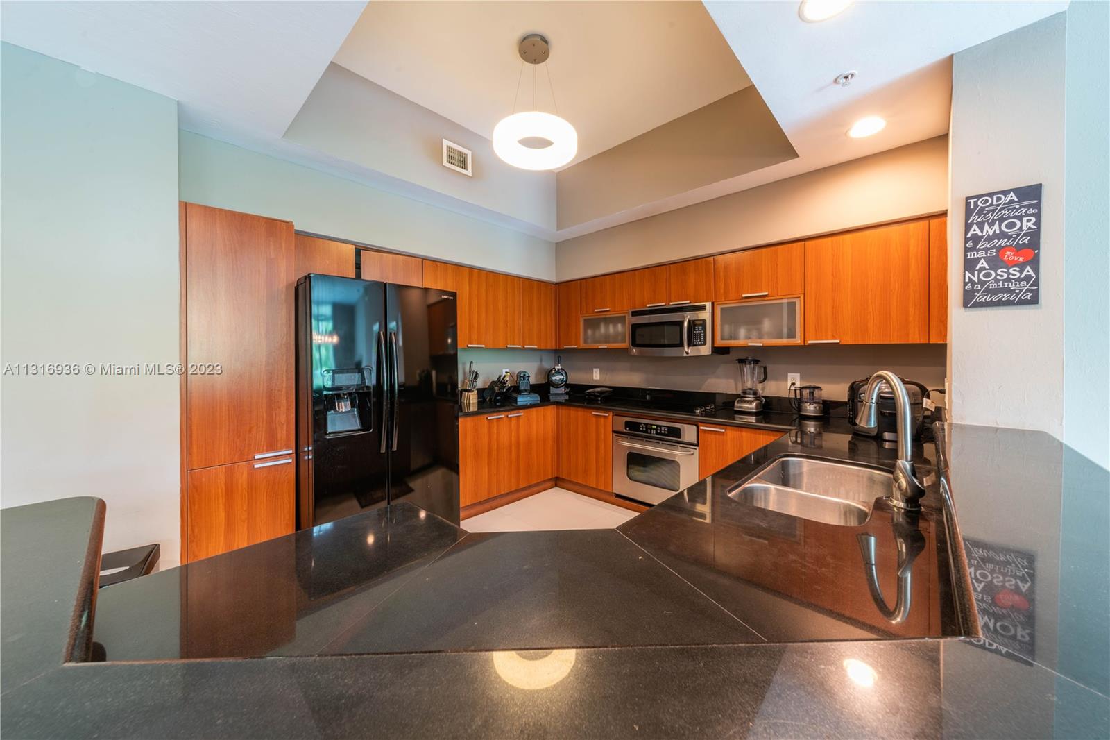 THE OAKS I CONDO - Residential