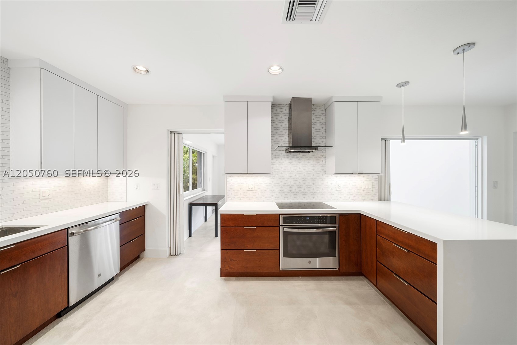 CORAL GABLES SEC B - Residential Lease