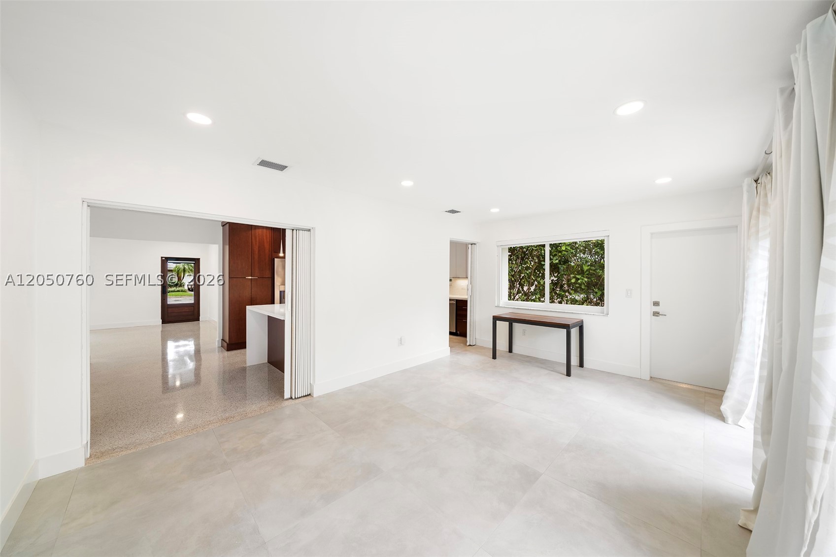 CORAL GABLES SEC B - Residential Lease