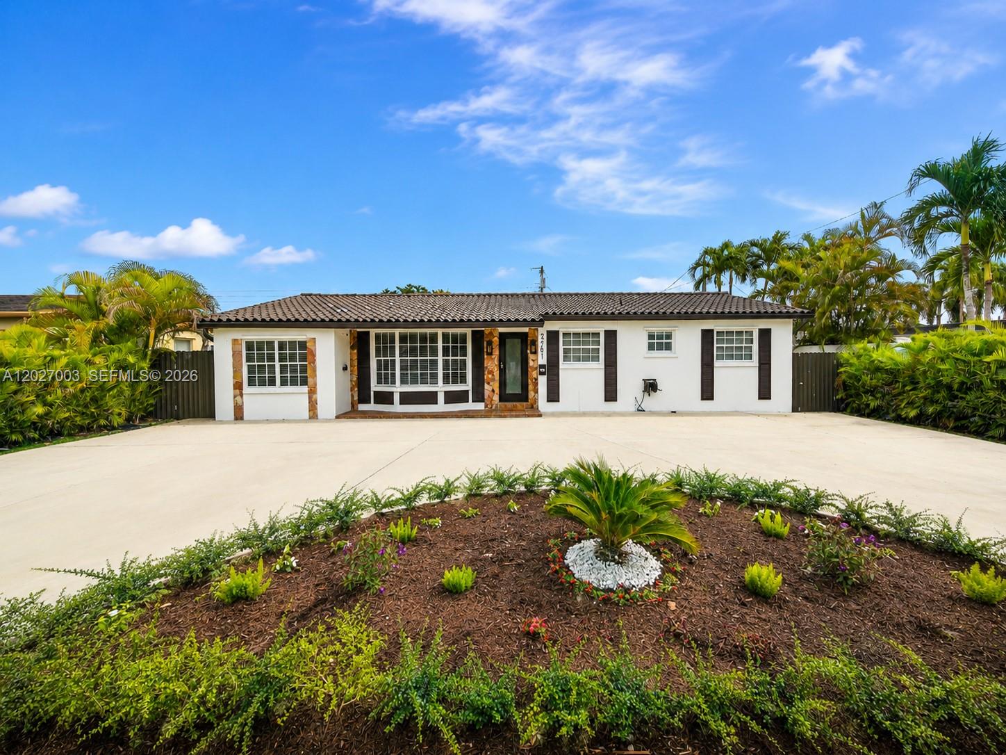 CORAL GARDENS 1ST ADDN - Residential
