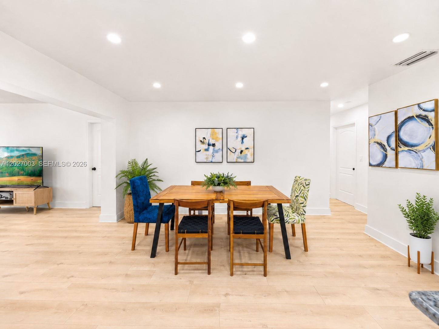CORAL GARDENS 1ST ADDN - Residential