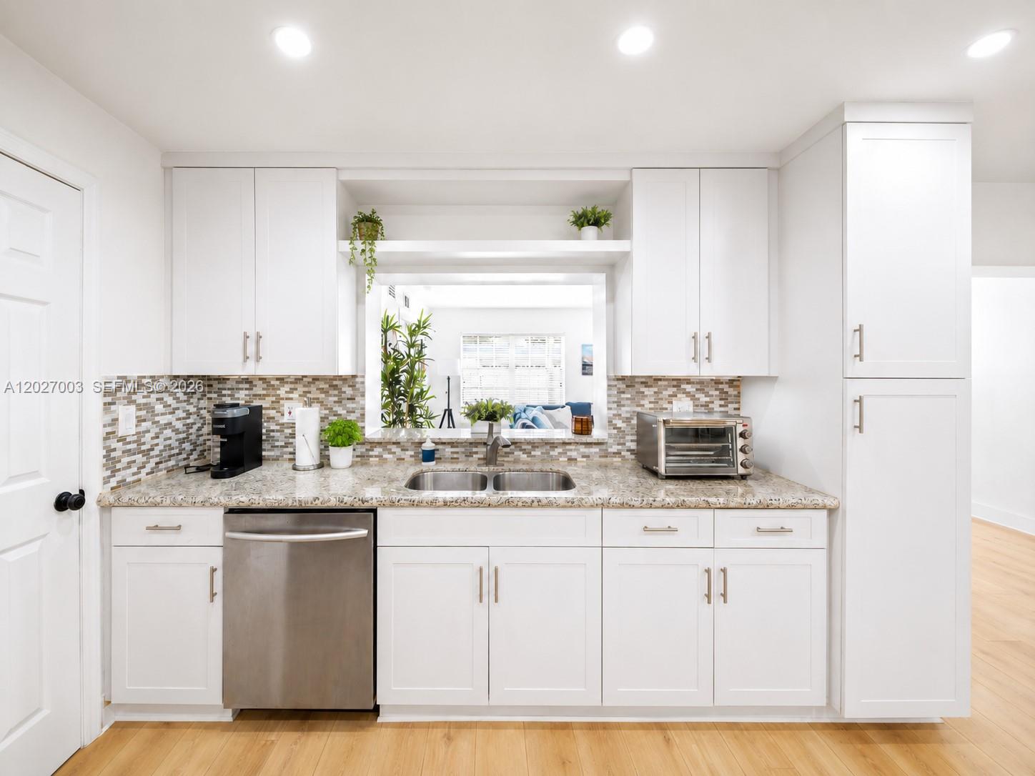 CORAL GARDENS 1ST ADDN - Residential