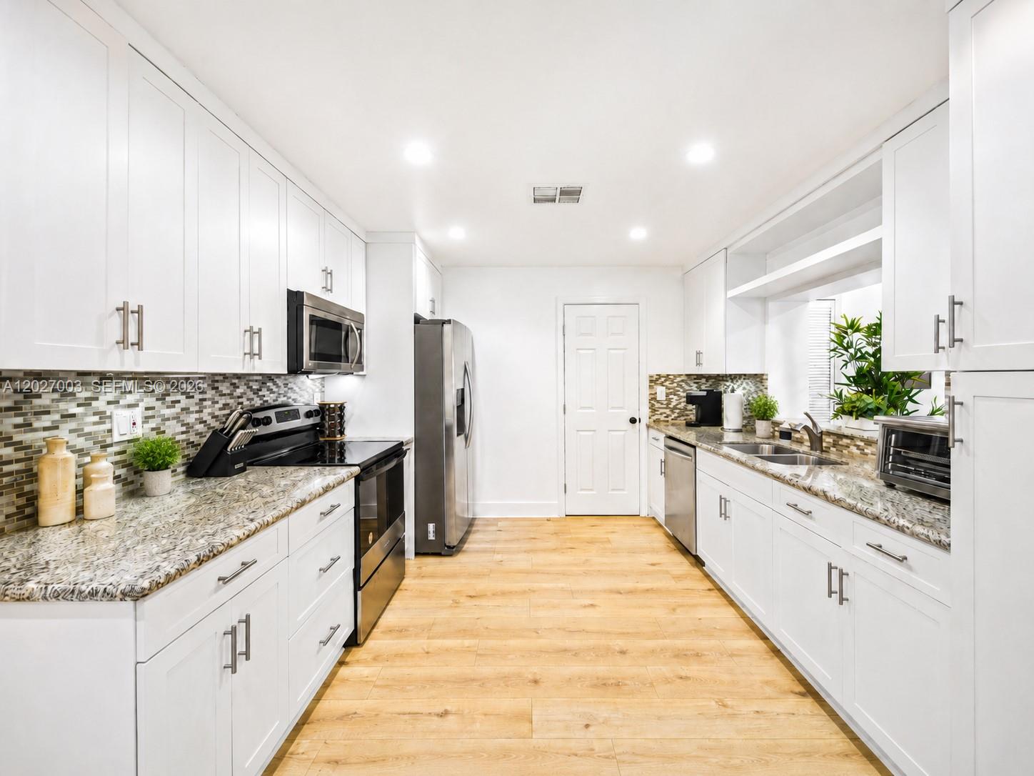 CORAL GARDENS 1ST ADDN - Residential