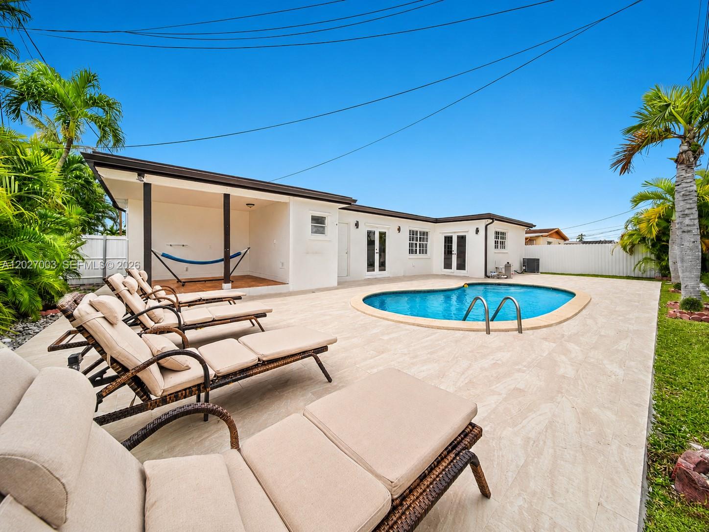 CORAL GARDENS 1ST ADDN - Residential