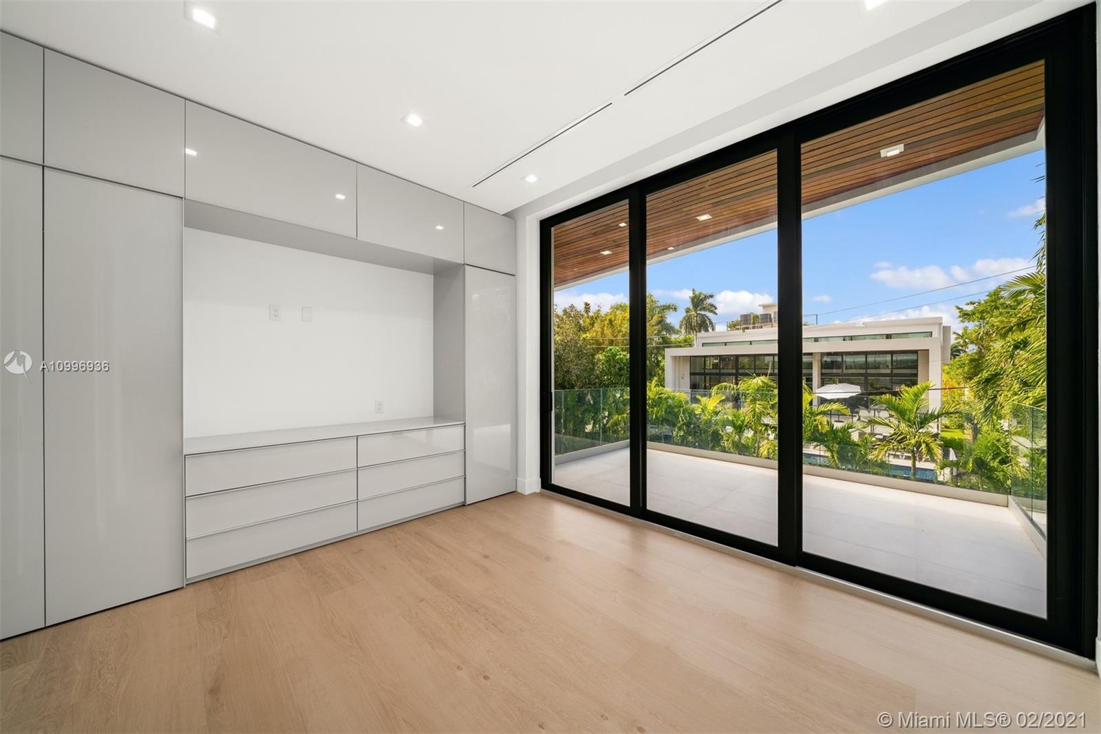 HIBISCUS ISLAND - Residential