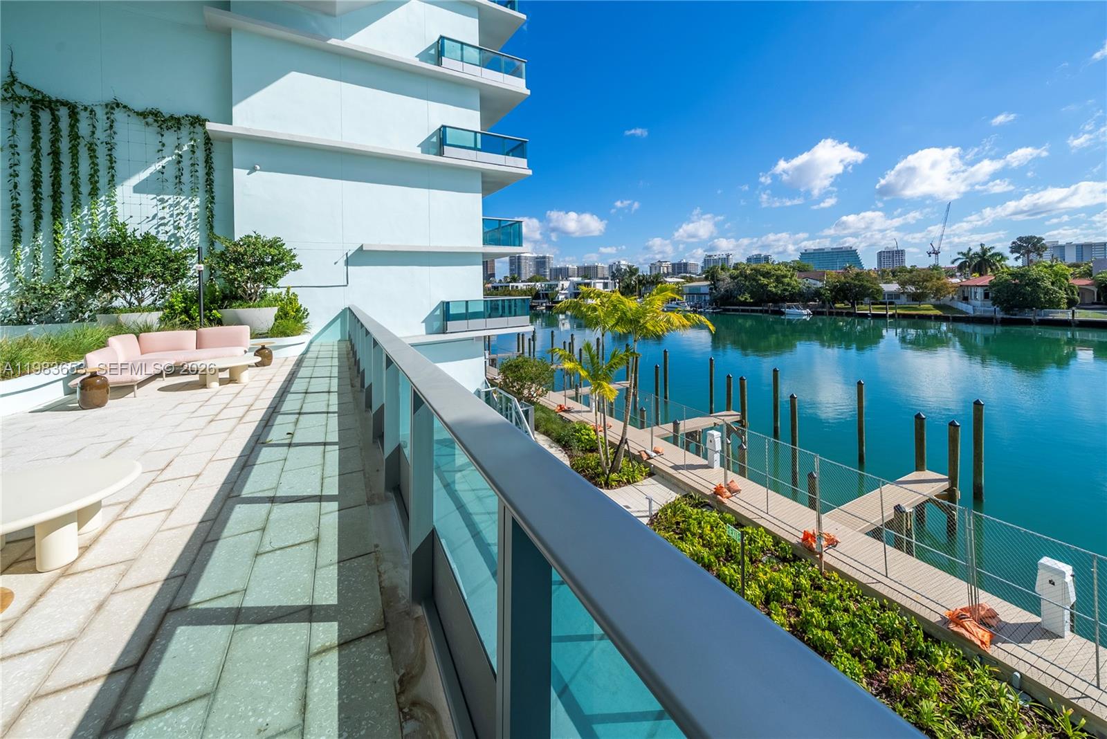 LA BAIA BAY HARBOR ISLANDS - Residential