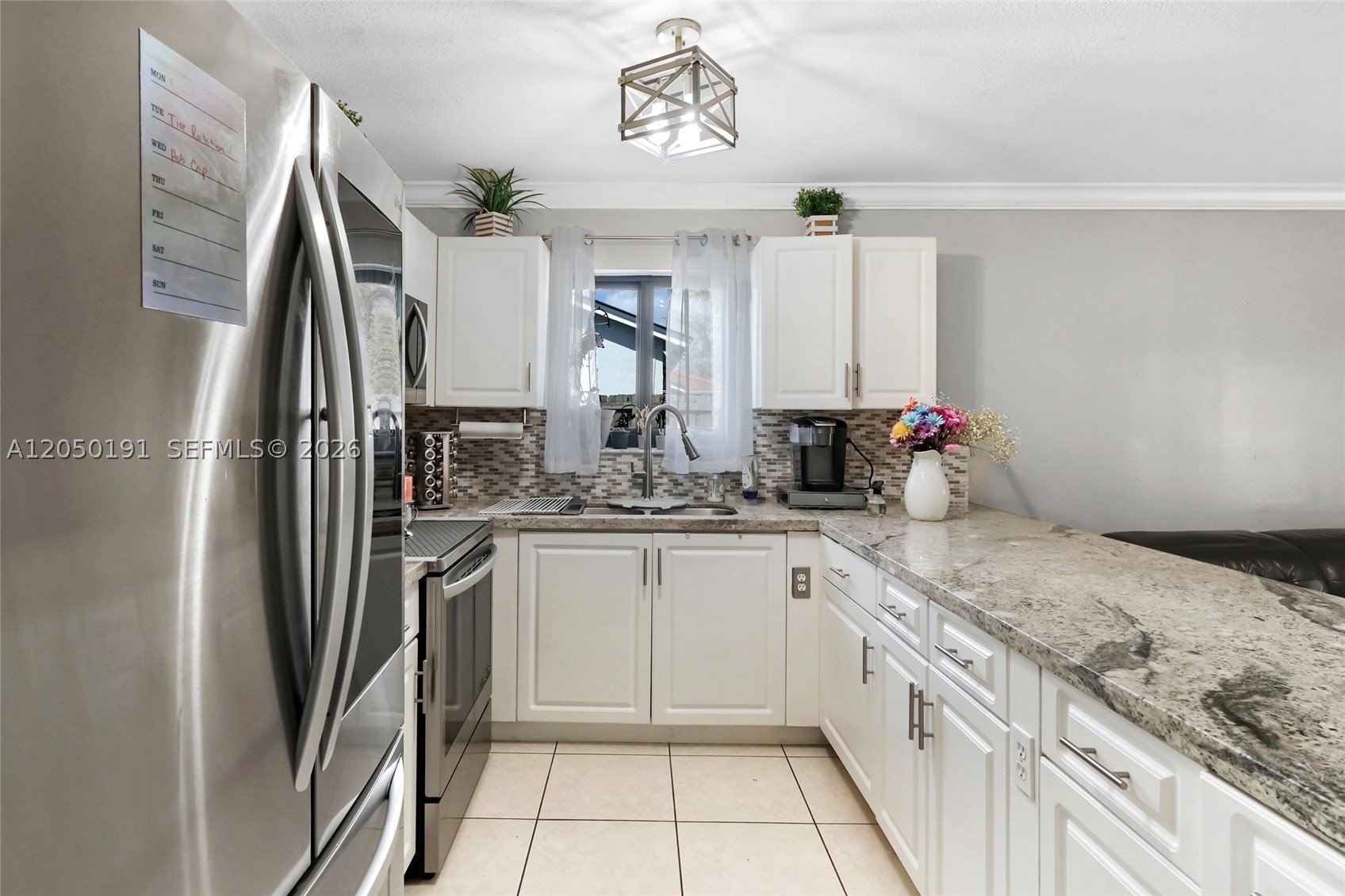 ESTATE HOMES - Residential