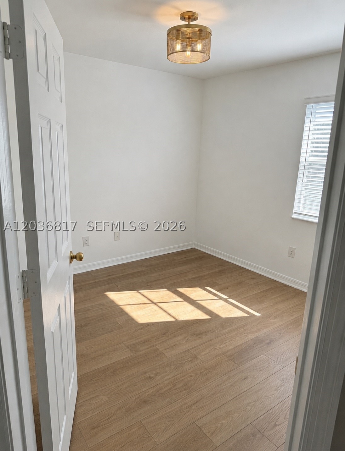 GROVE COMMERCIAL CENTER - Residential Lease