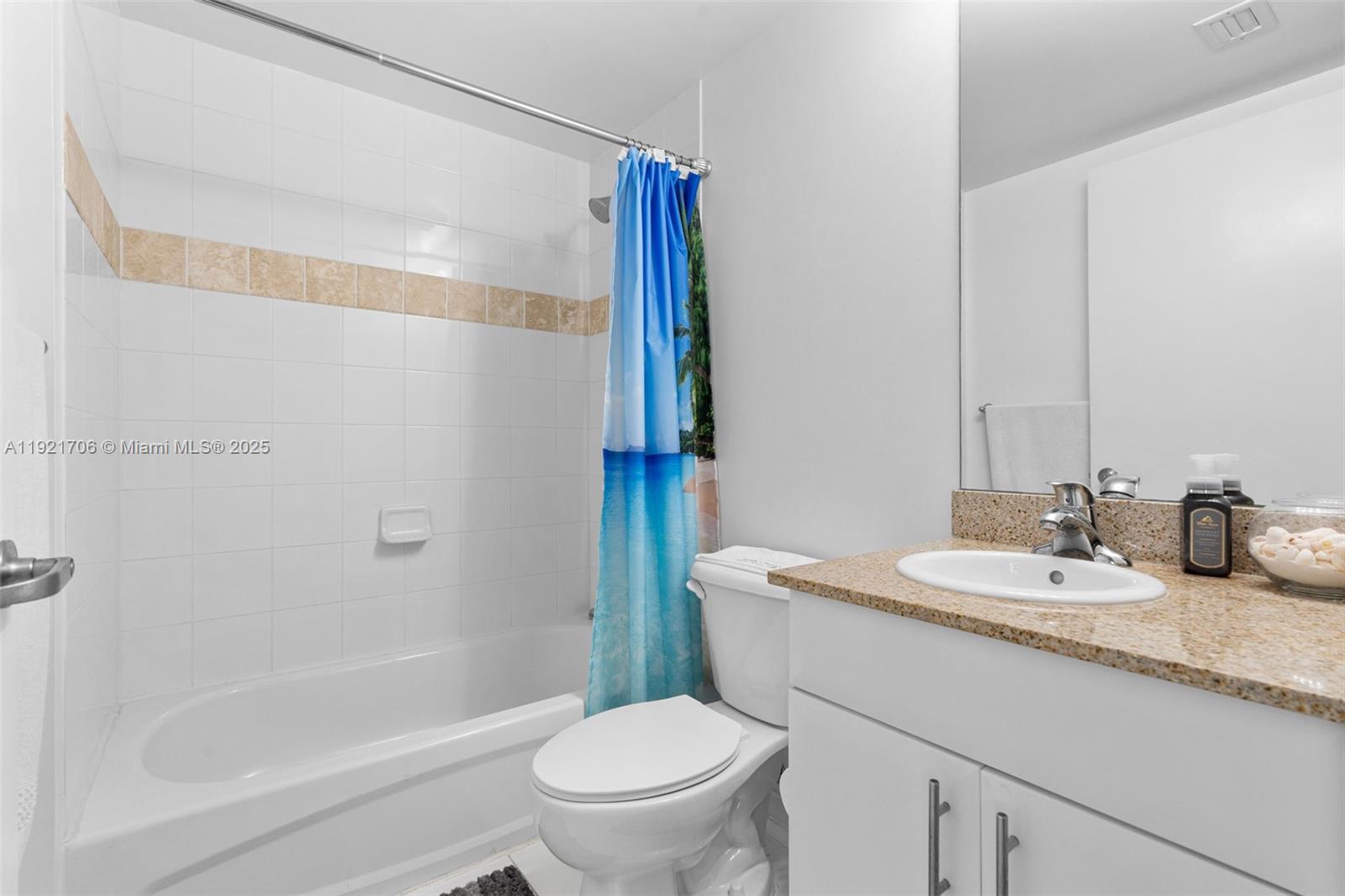 TERRAZAS RIVERPARK VILLAG - Residential