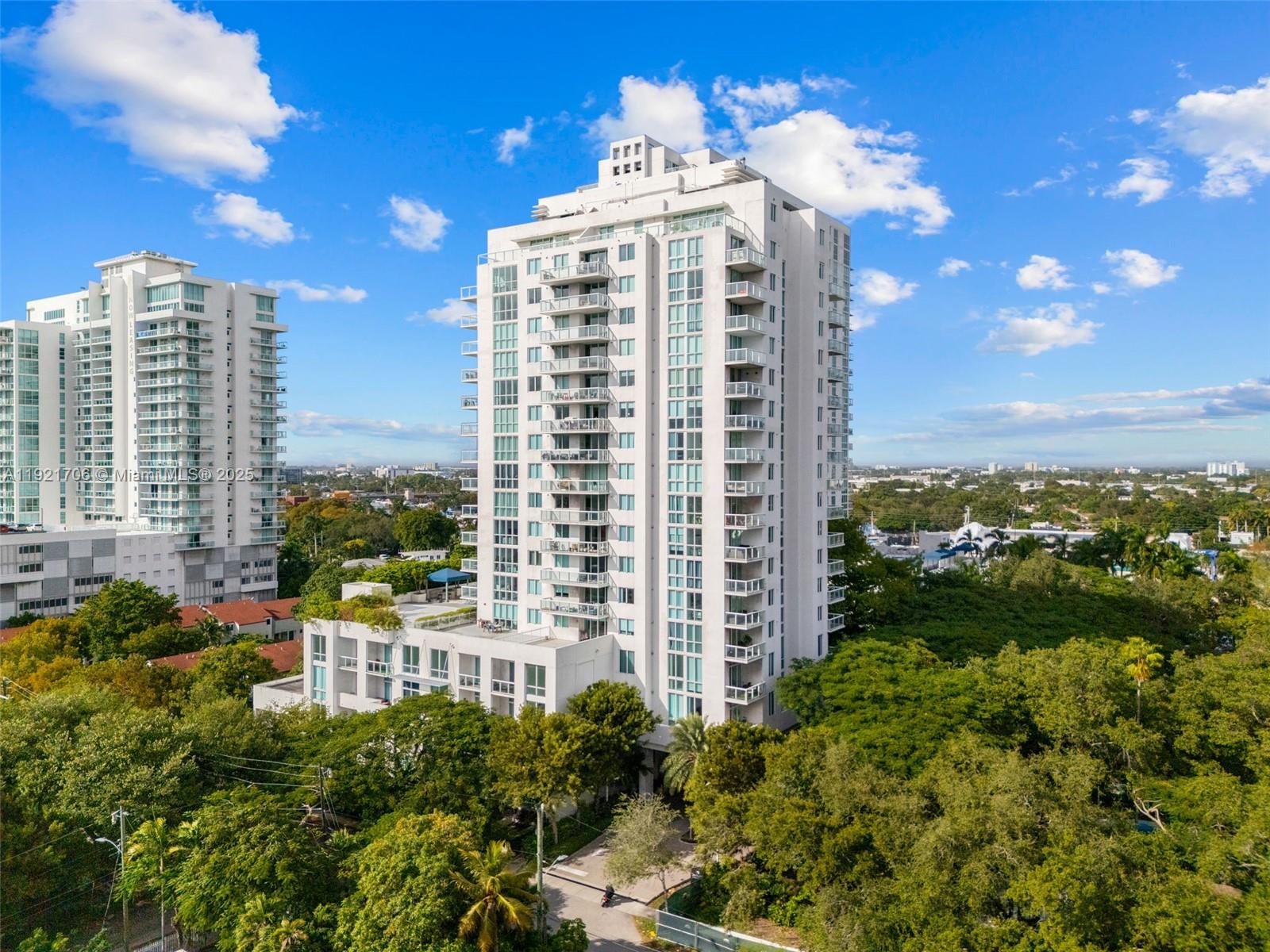 TERRAZAS RIVERPARK VILLAG - Residential