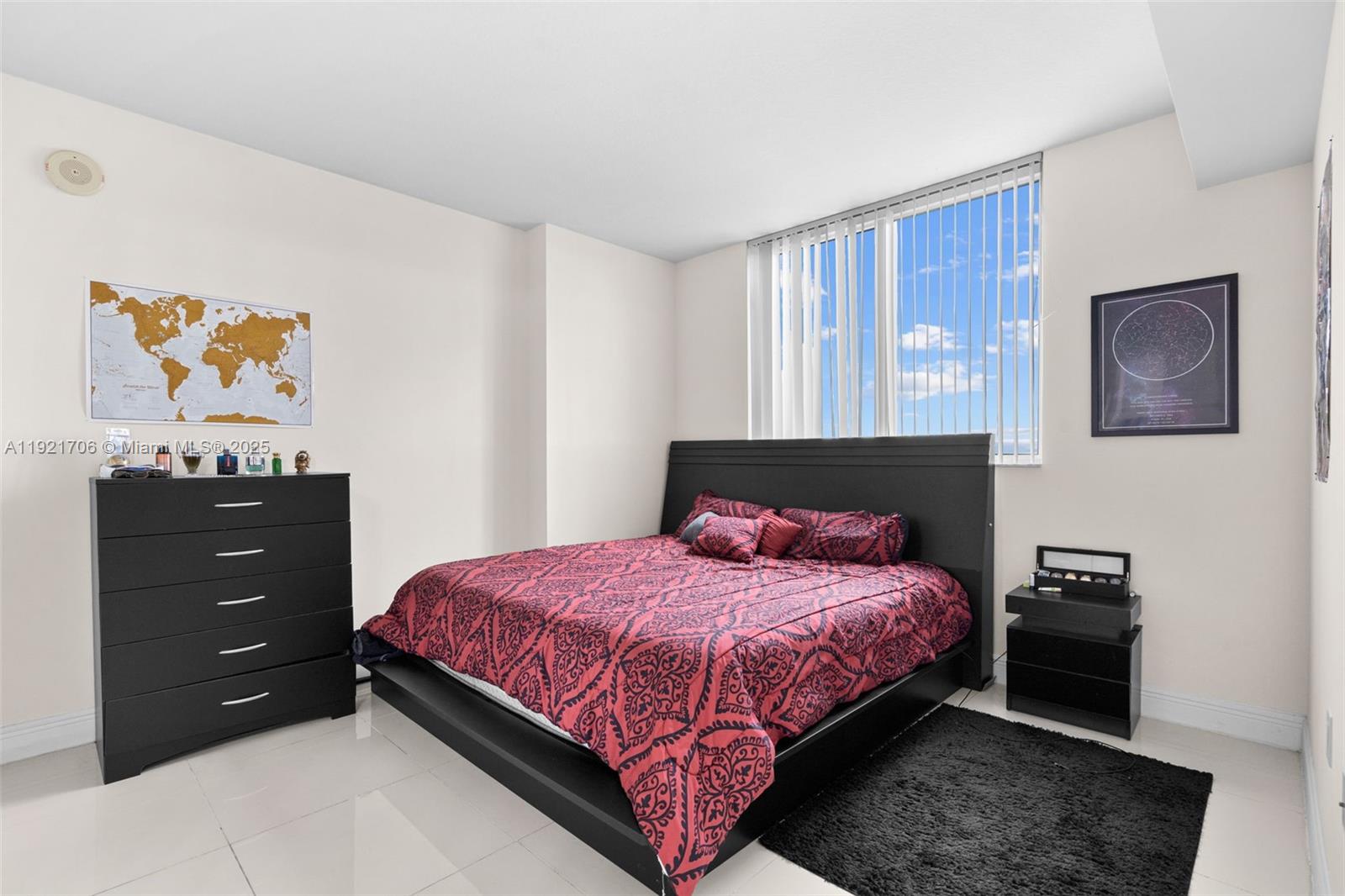TERRAZAS RIVERPARK VILLAG - Residential