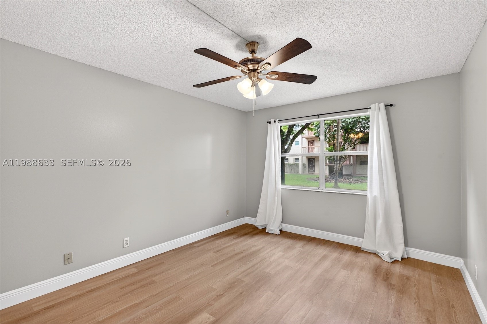 NOVA GARDENS CONDO - Residential