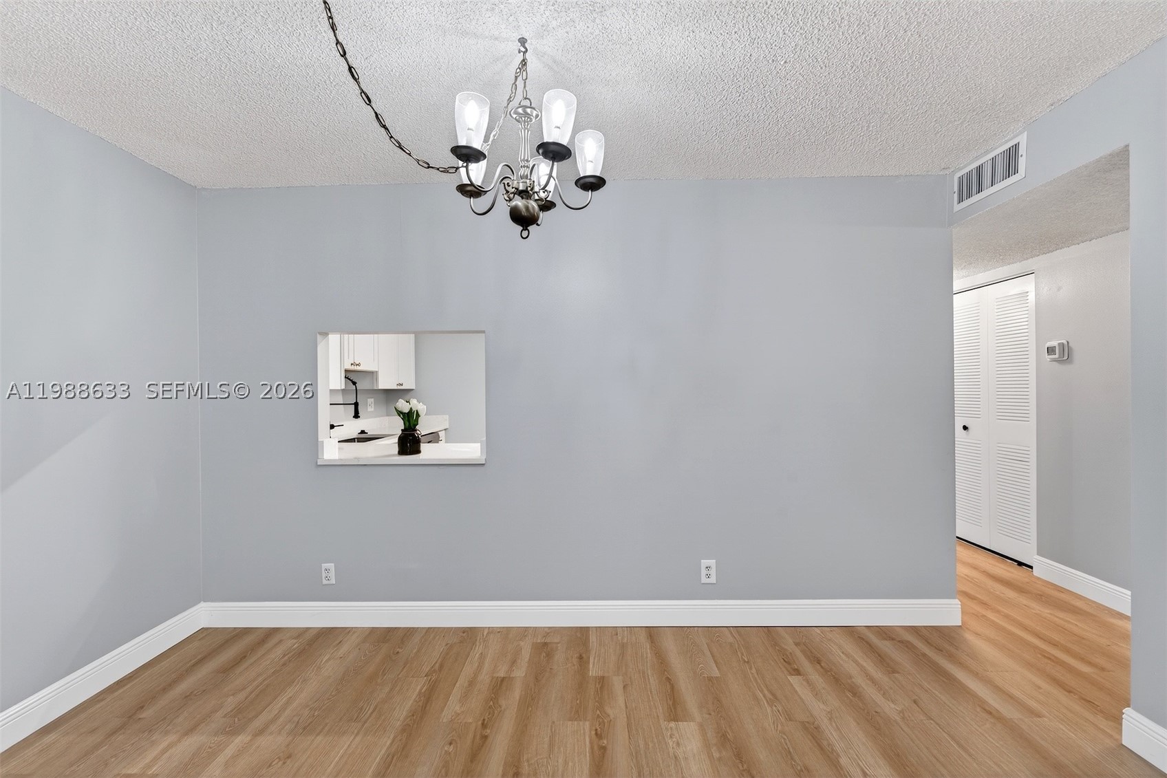 NOVA GARDENS CONDO - Residential