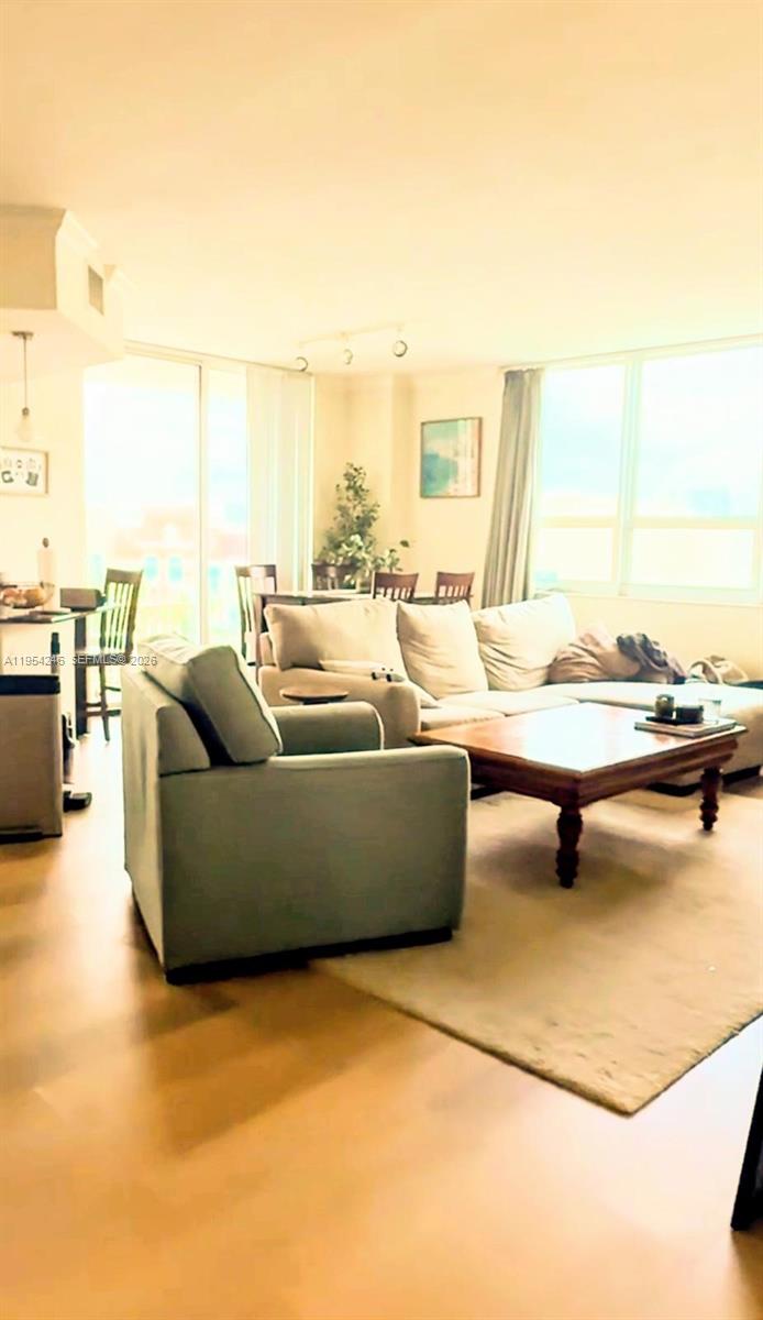 CITE CONDO - Residential