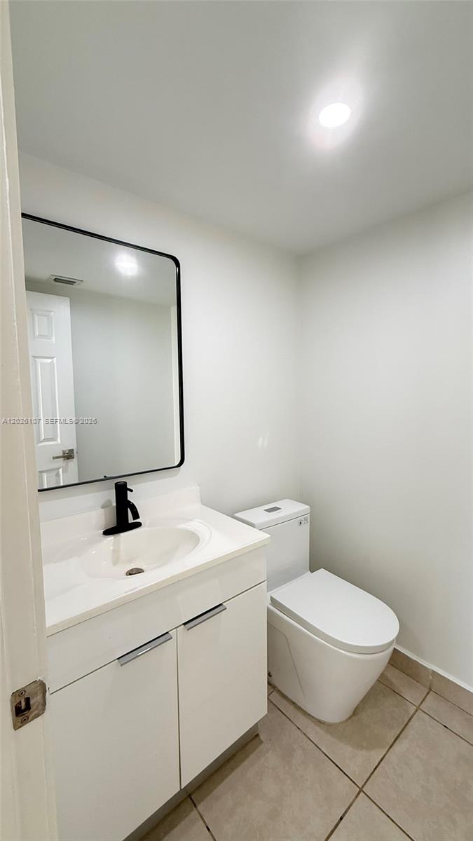 FERNWOODS CONDO NO 1 - Residential Lease