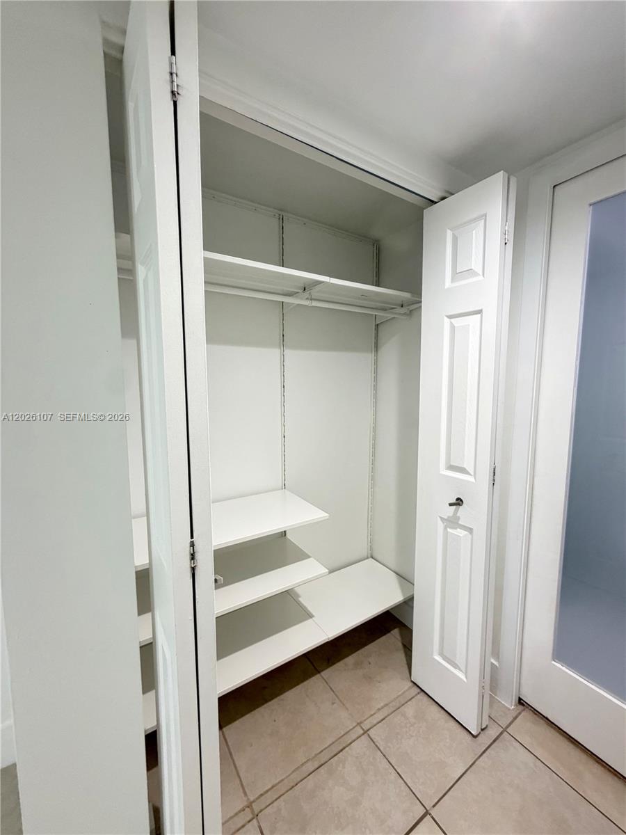 FERNWOODS CONDO NO 1 - Residential Lease